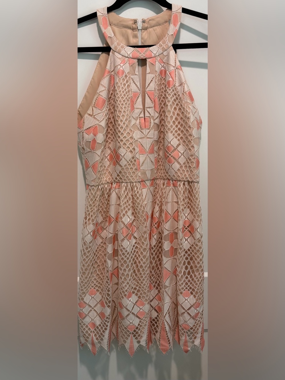 BCBGMAXAZRIA Blush Geometric Lace Halter Mini Dress Pink Ivory Size 6 - Picture 3 of 9
